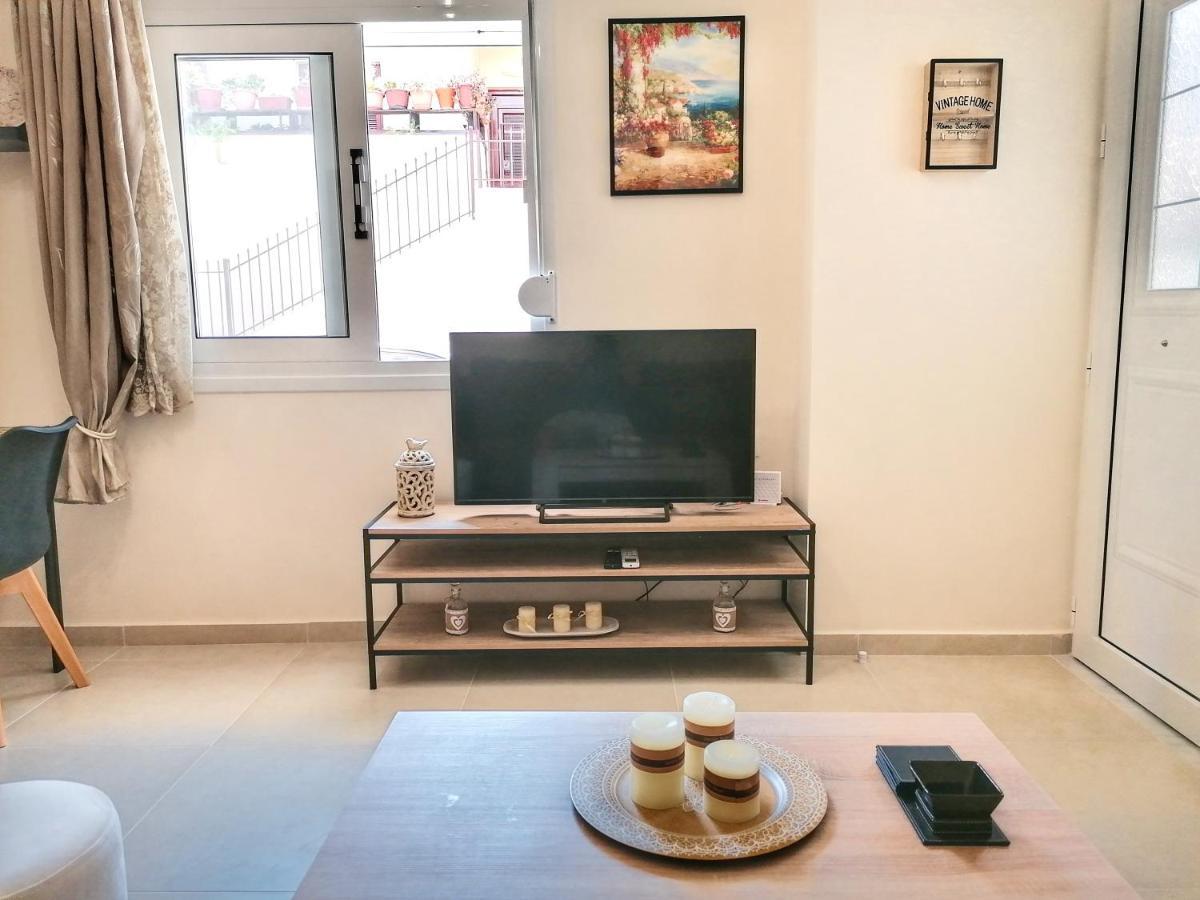 公寓 Alex Apartment, Cozy Place In Center *