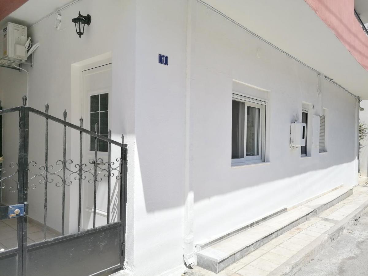 Alex Apartment, Cozy Place In Center דירה